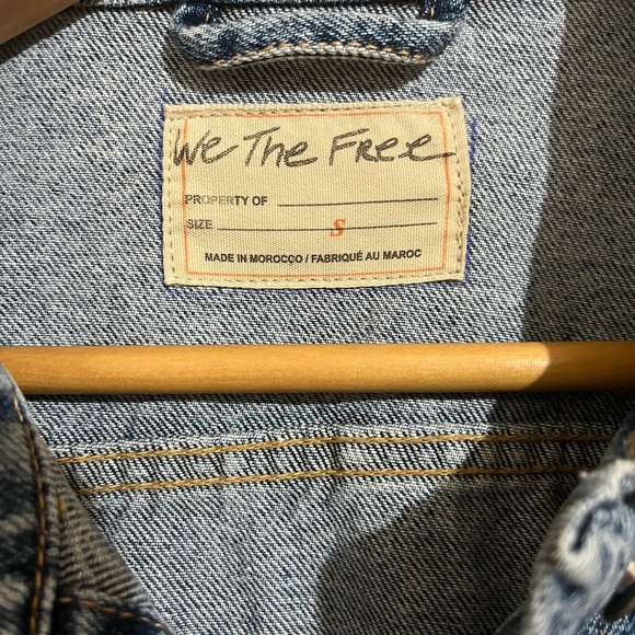 “We The Free” Blue Denim Jacket for Women - Picture 2 of 3